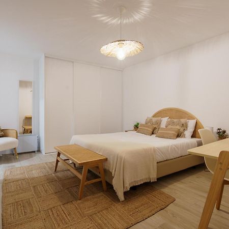 Paradise Villa, Luxury Villa Near The Beach Ribamar  外观 照片