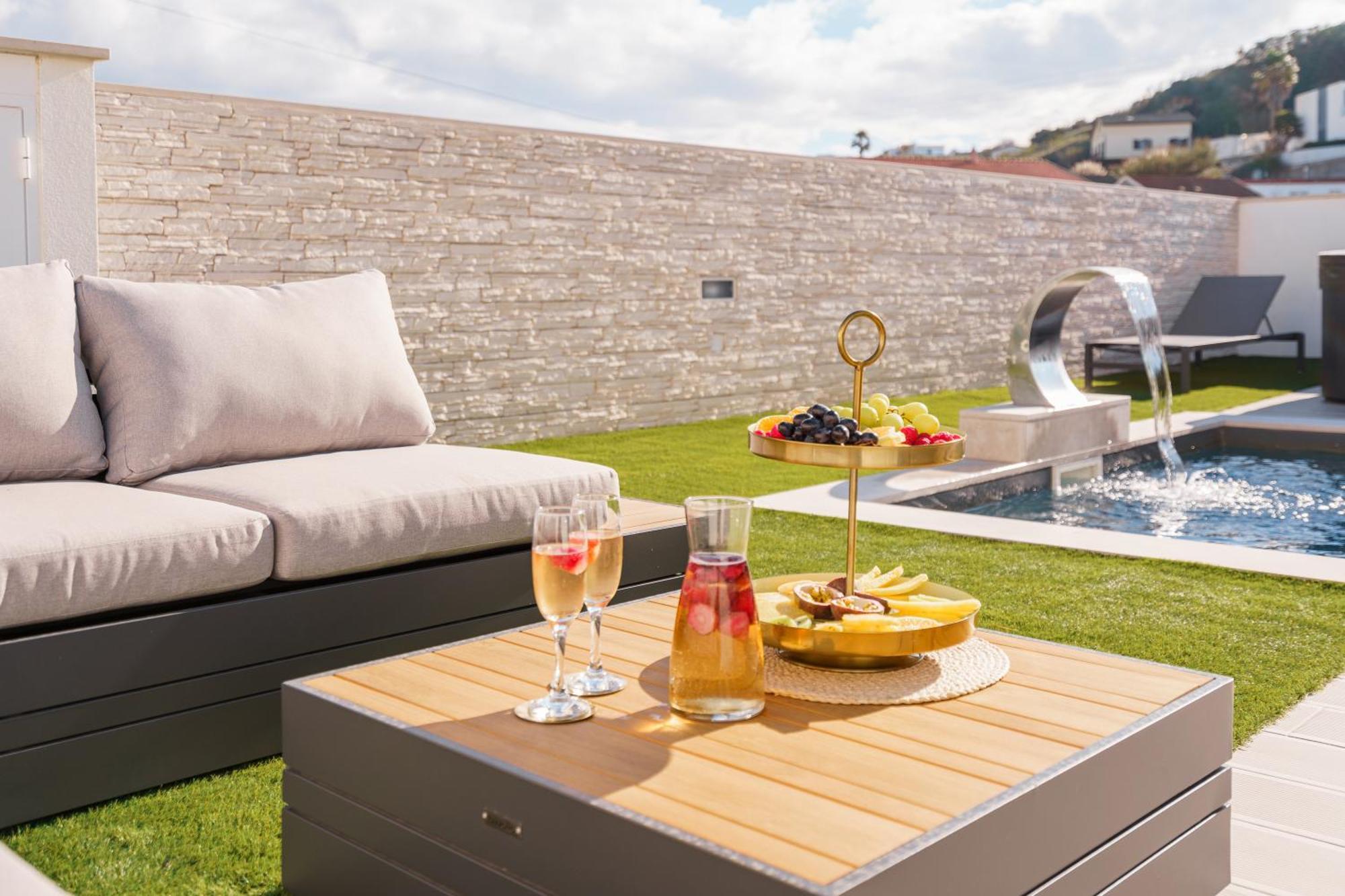 Paradise Villa, Luxury Villa Near The Beach Ribamar  外观 照片